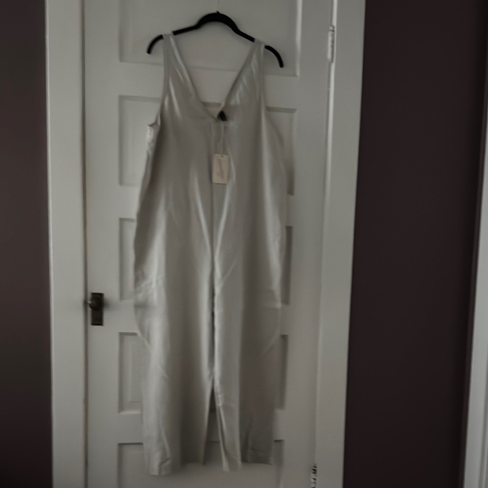 NWT Universal Standard Linen Cream Jumpsuit Size M